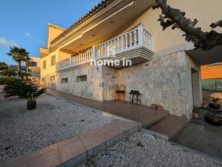 House  C/ oliveres. Exclusiva villa en favaret, amposta