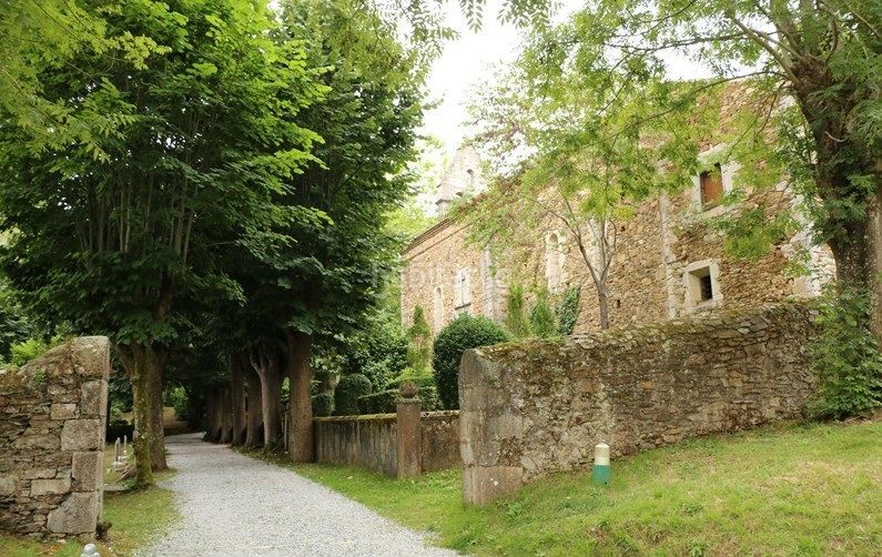 Foto 0048c830-61d9-4261-9687-f6a27abc90cc. Edifici a lugar la granja 12 a Salas