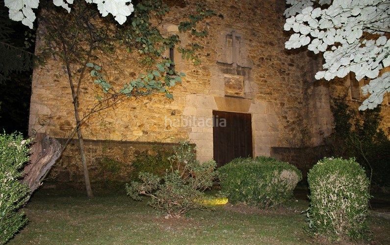Foto 9b01a330-4328-4faf-9872-4ba2a00b688c. Edifici a lugar la granja 12 a Salas
