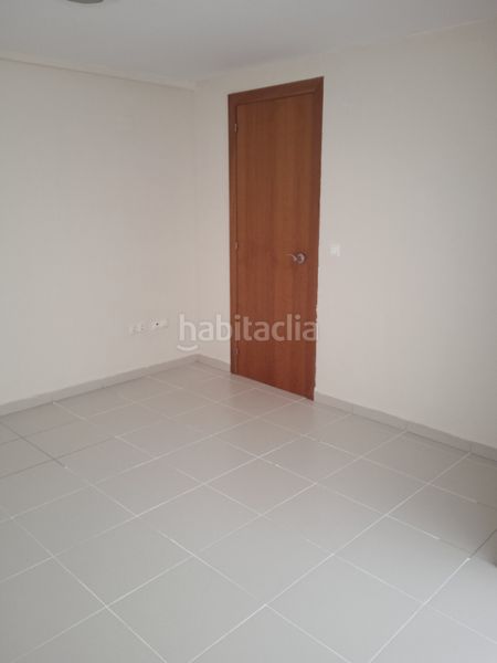 Foto b92bffee-cdbe-46e4-bbd7-228f83bd80f9. Miete geschäftsraum in Centre Vendrell (El)