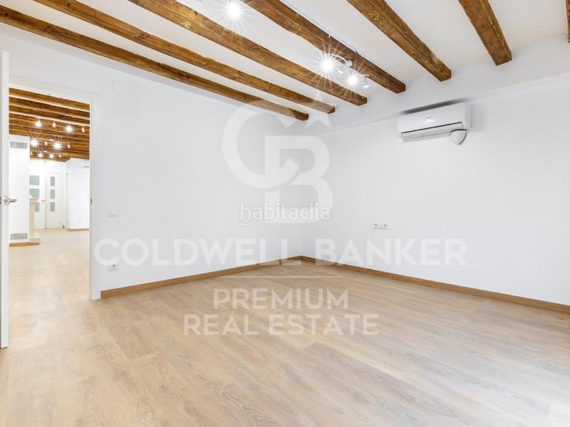 Foto 77bce301-105a-4d6d-98bf-809c010e7924. Àtic a Gòtic Barcelona