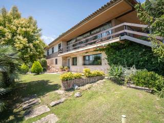 Haus in Bellaterra. Casa en una sola planta con vistas espectaculares en bellaterra