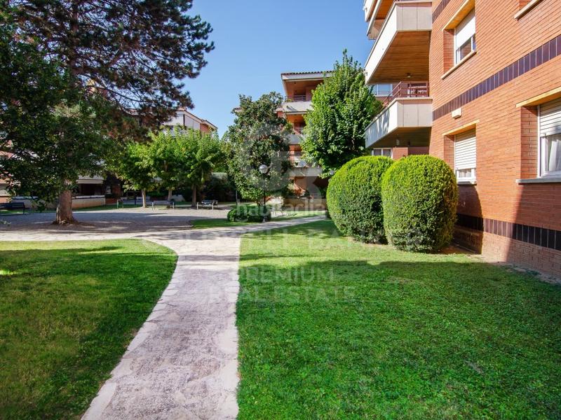 Foto 9bbe9edd-5754-4048-802e-6441fe10b36d. Planta baixa a Eixample Sant Cugat del Vallès