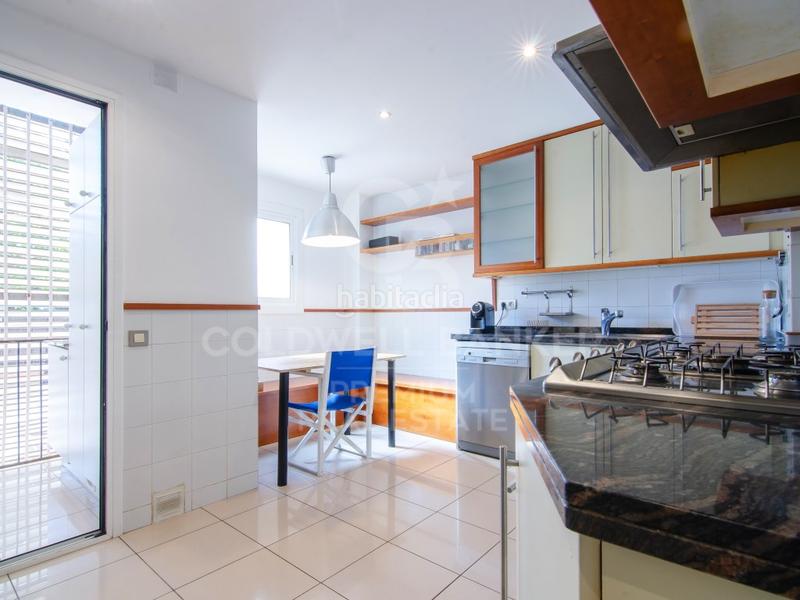 Foto bcbbebea-a969-4a9c-a52b-96239948a03a. Planta baixa a Eixample Sant Cugat del Vallès