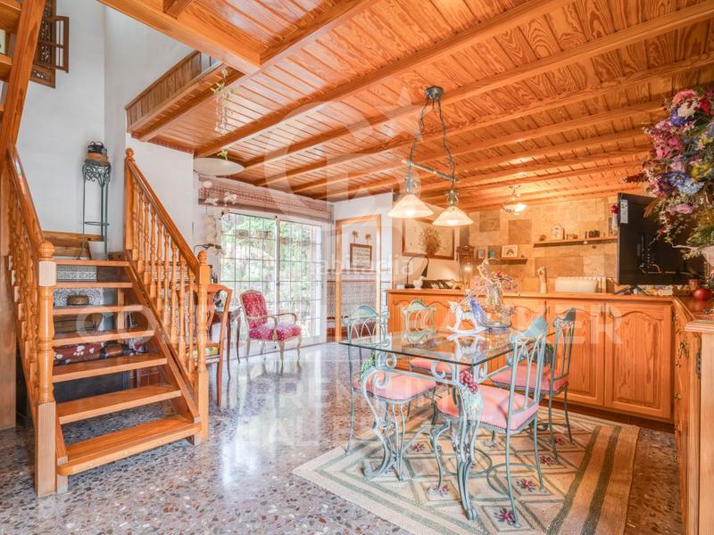 Foto 6a2617cf-d4f7-4977-82b2-08afd9d87e6c. Casa con parcheggio in Castellnou-Can Mir-Can Solà Rubí