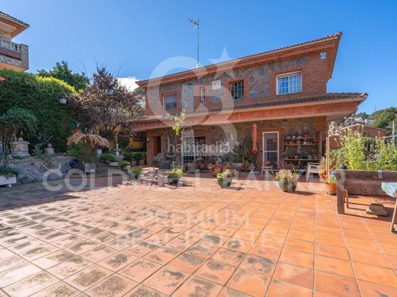 Foto c8ed8daa-79a4-4897-b025-d33df4ea078b. Casa con parcheggio in Castellnou-Can Mir-Can Solà Rubí