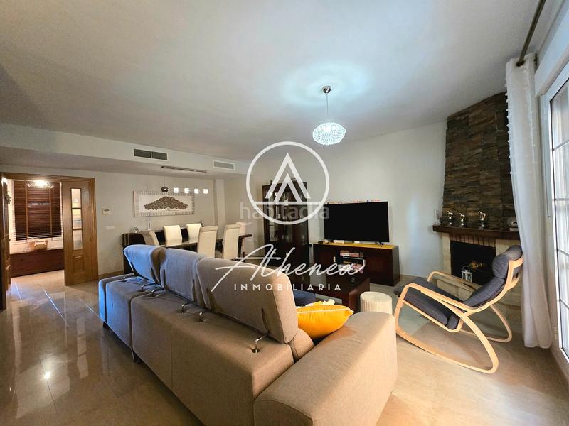 Foto a8a18c7c-3b57-4ab2-9a29-ae964433a215. Casa adosada triplex en Aguadulce Sur en Aguadulce Sur Roquetas de Mar