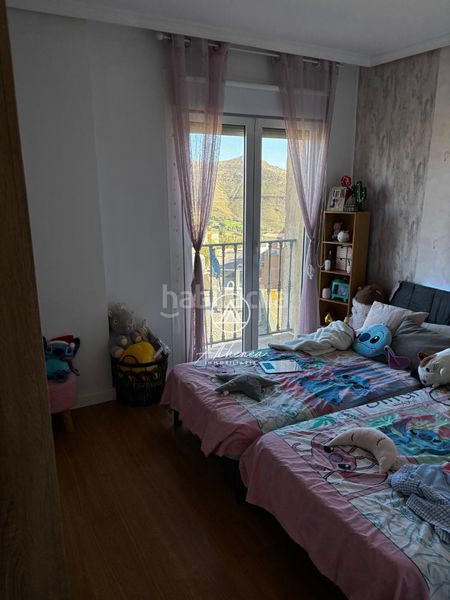 Foto 41d652aa-eb8d-4095-8998-16b99e270874. Casa adossada amb aparcament a La Envía Vícar