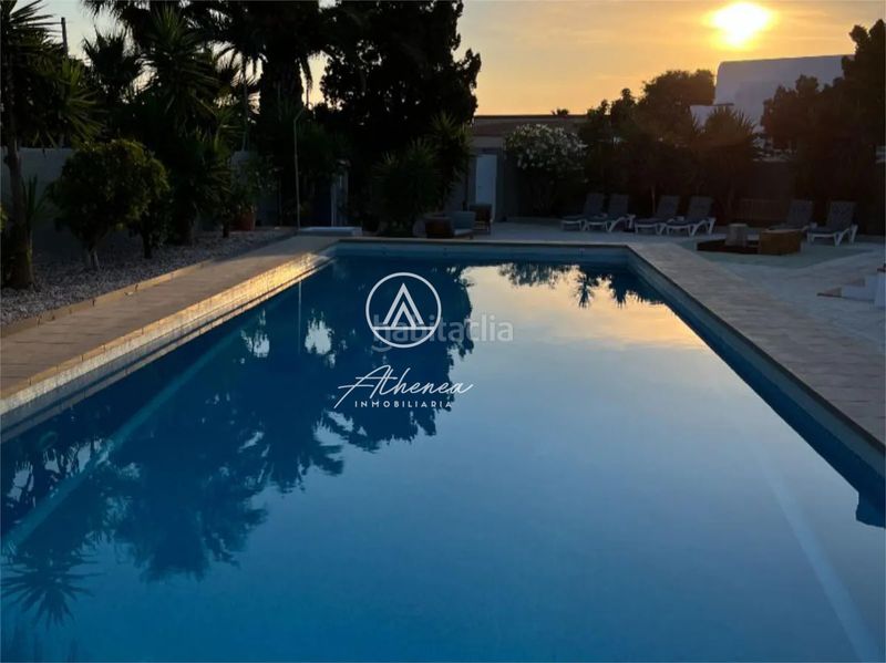 Foto 12916132-7ff5-462d-b98f-f7cfa96ac3d4. Chalet exclusividad, rentabilidad y calidad de vida en una villa única en Roquetas de Mar