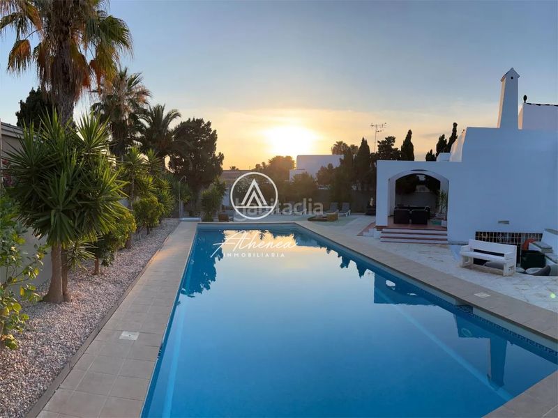 Foto 4d886adf-5625-4d66-b28f-4031a272ae2d. Chalet exclusividad, rentabilidad y calidad de vida en una villa única en Roquetas de Mar