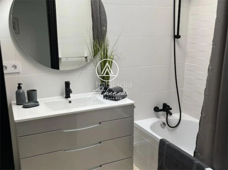 Foto ab6578bc-28ff-47c0-91dd-33512a208e70. Chalet exclusividad, rentabilidad y calidad de vida en una villa única en Roquetas de Mar
