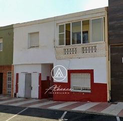 Maison jumelée  Carretera de la mojonera. Encantador dúplex en cortijos de marín - ¡tu hogar espera!