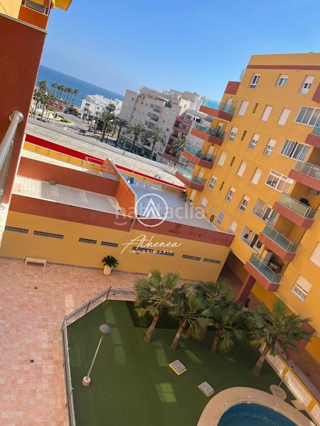 Foto dae80c25-d08e-4011-85f9-28cbaebaf520. Rent flat with parking pool in Roquetas pueblo Roquetas de Mar