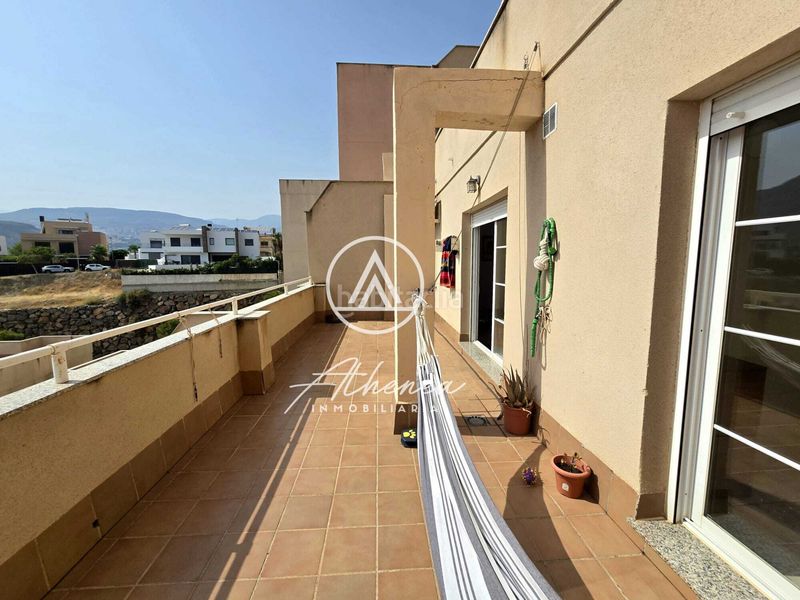 Foto f299e543-6b55-4fa7-9e60-77fc9890e3e0. Pis amb calefacció piscina a Aguadulce Norte Roquetas de Mar