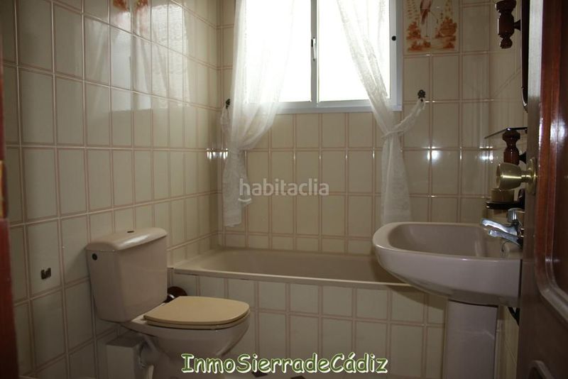 Foto 23bc2fdd-e472-4f74-83db-329456f34ae4. Maison dans Olvera