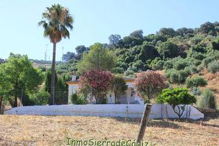 Masía en N/a 16. Casa de campo en venta en algodonales, 2 dormitorios.