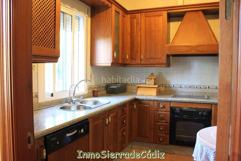 Foto 113b8606-63d3-48b1-a876-ab6296419c66. Casa amb aparcament a Zahara