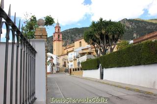 Xalet a Algodonales. Chalet en venta en algodonales, 5 dormitorios.