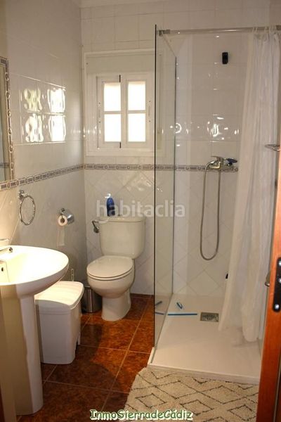 Foto a21b7aab-be0f-44e3-bceb-6bb92f75c042. Casa  en venta , 6 dormitorios. en Algodonales