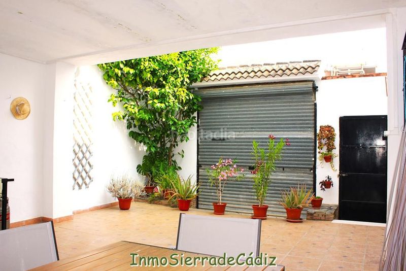 Foto f8fce21d-ff8b-4c55-9f66-ad6bc802a8d4. Casa  en venta , 6 dormitorios. en Algodonales