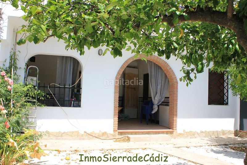 Foto 1bbbd041-c82e-4f79-8eef-186270c10cc8. Casa amb aparcament piscina a Algodonales