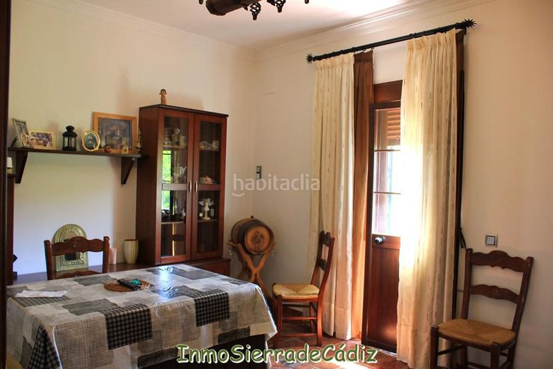 Foto 6eee5596-26b3-4a92-89f2-daf8678a96ef. Casa amb aparcament piscina a Algodonales