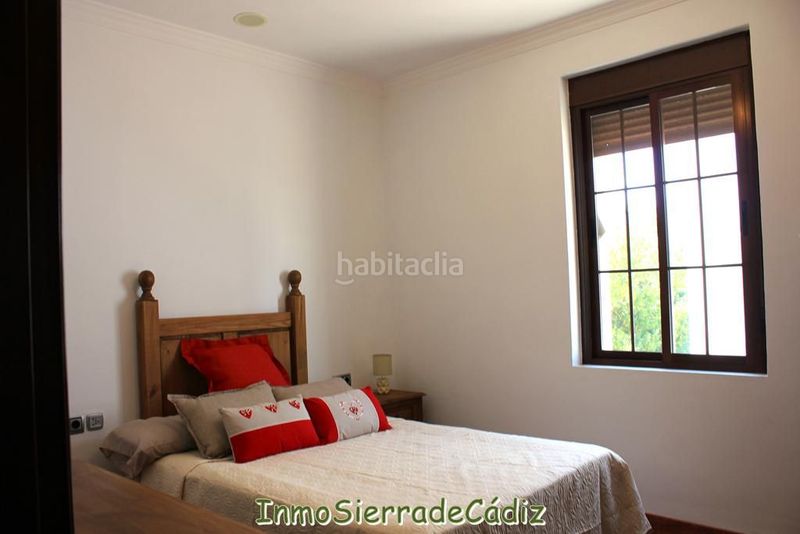 Foto f2171727-36b5-4a8f-a3c4-2ac506a409c6. Casa amb aparcament piscina a Algodonales