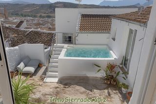 Casa  Sierra. Casa pueblo en venta en algodonales, 4 dormitorios.