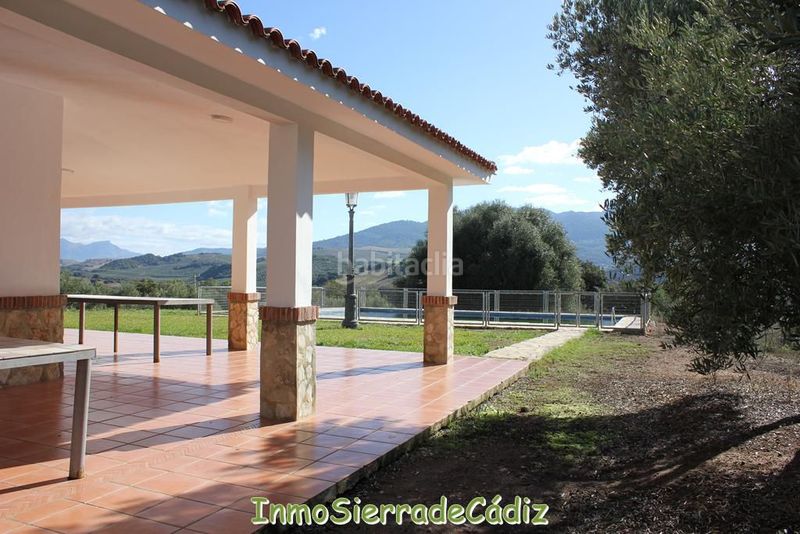 Foto f571f889-eedf-4abf-8b3a-39435c659c94. Masia amb calefacció piscina a Algodonales