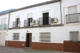 Haus in Algodonales. Casa pueblo en venta en algodonales, 5 dormitorios.