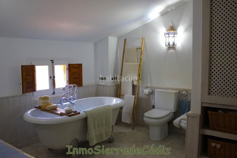 Foto 49f90ef8-99d9-43a5-a02a-ce084edc1e13. Masia amb calefacció aparcament piscina a Algodonales