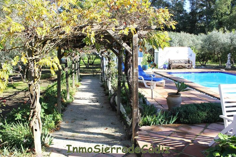 Foto d147867d-5769-41a5-bc7a-76b9bae44310. Masia amb calefacció aparcament piscina a Algodonales