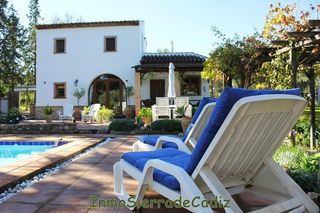 Masía en Algodonales. Casa de campo en venta en algodonales, 3 dormitorios.