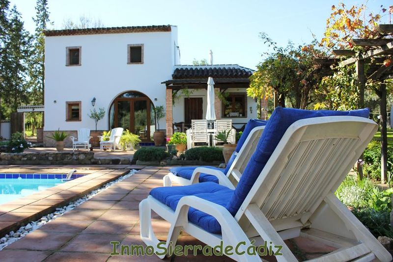 Foto d5e24b91-ee23-4980-9563-46246ea90cbe. Masia amb calefacció aparcament piscina a Algodonales