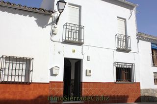 House in Algodonales. Casa pueblo en venta en algodonales, 6 dormitorios.