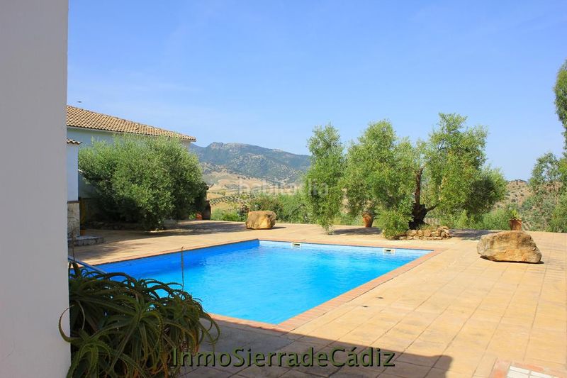 Foto 97507eb7-48f1-4ea7-bc36-b6cbf31b01ff. Masia amb aparcament piscina a Algodonales