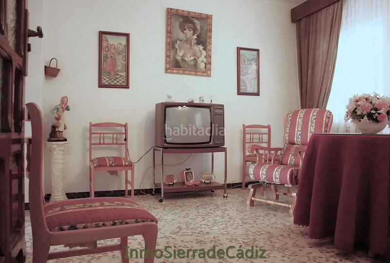 Foto 06fe648f-ec6e-43c8-848f-f2bad2744e2f. Casa amb aparcament a Algodonales