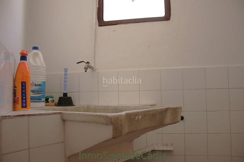 Foto 5659c29a-dfe2-4a6d-b1a6-1b6698245902. Casa amb aparcament a Algodonales