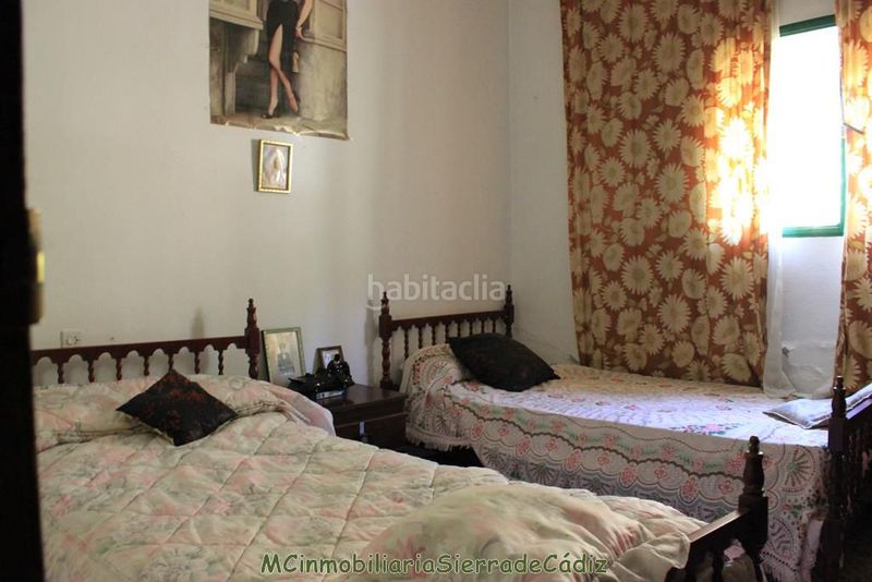 Foto eb7882f9-9245-4ddf-8710-e377320427f5. Masia amb aparcament piscina a Gastor (El)