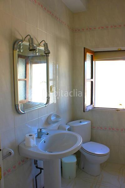 Foto cfa2ff5c-a3e2-447d-86f1-c2d5dc921a9f. Casa amb calefacció aparcament a Algodonales