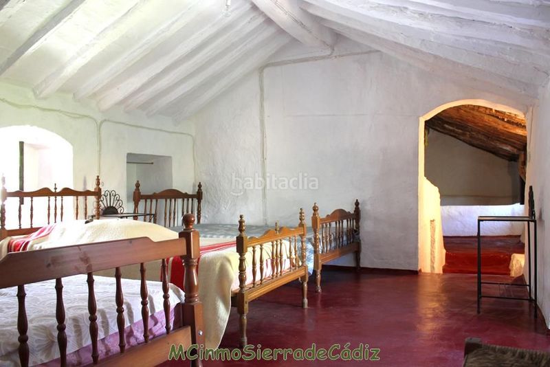 Foto 03077e84-6a06-42b6-a23d-ed6f0e46798c. Casa amb aparcament a Algodonales