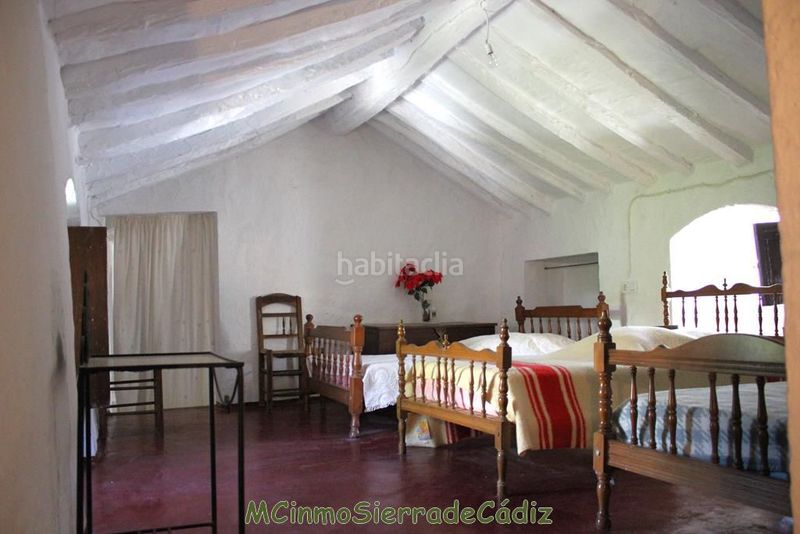 Foto 4399e678-f305-43b4-b8f4-eb8c8e3d34d3. Casa amb aparcament a Algodonales
