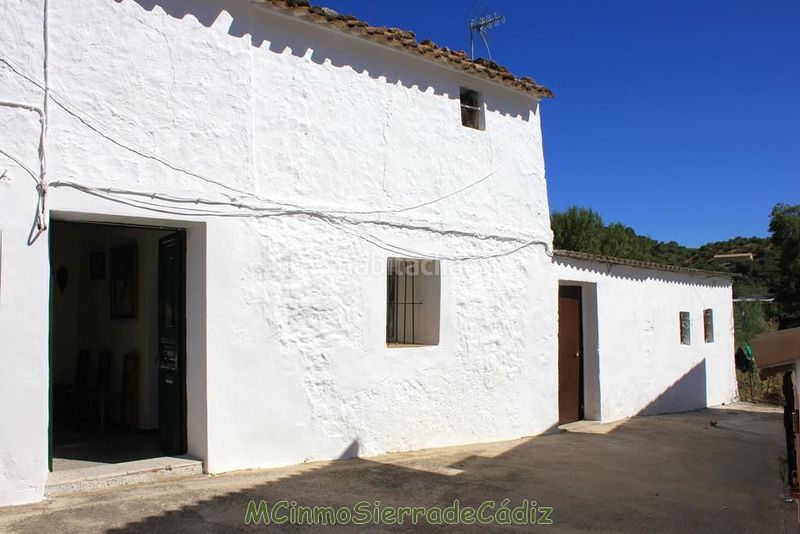 Foto 4634c3ff-f275-4ea5-be1f-104ebf7e9b8b. Casa amb aparcament a Algodonales