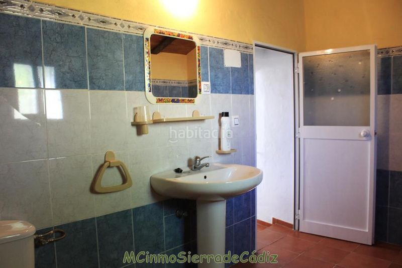 Foto bafbbbce-9f9c-4513-bb05-dcf5881764ce. Casa amb aparcament a Algodonales