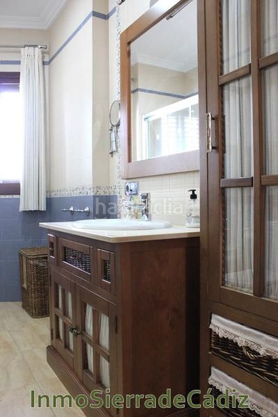 Foto a170066f-5398-4e81-8774-48a26d66ea8f. Casa amb calefacció aparcament a Olvera