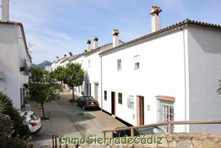 Casa a Zahara. Casa pueblo en venta en centro, 3 dormitorios.