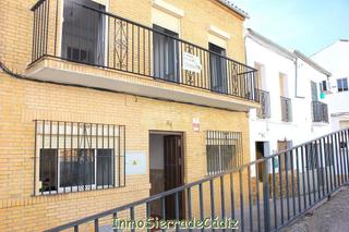 Casa a Diaz crespo 86. Casa pueblo en venta en algodonales, 4 dormitorios.