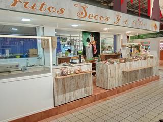 Traspàs Local Comercial a Pueblo. Traspaso de tienda en el mercado central de benicarló