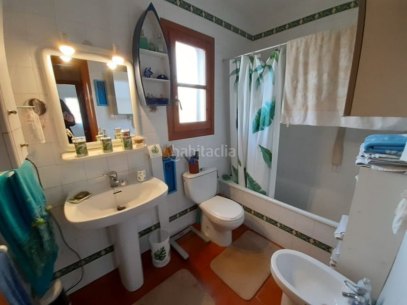Foto f1d7b170-e5c3-4f60-a3a9-4b46a186da7a. Casa adossada a Pueblo Benicarló
