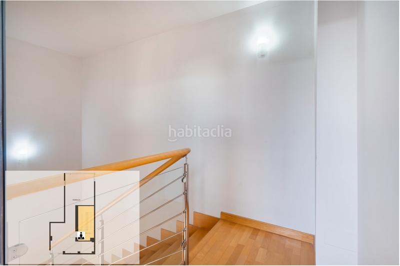 Foto 0b9bee41-ef1e-423b-a0f6-2064851cad22. A tre livelli con parcheggio piscina in Campodón-Ventorro del Cano Alcorcón